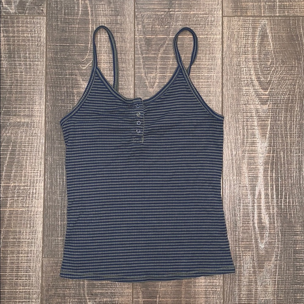 Cropped top 👚